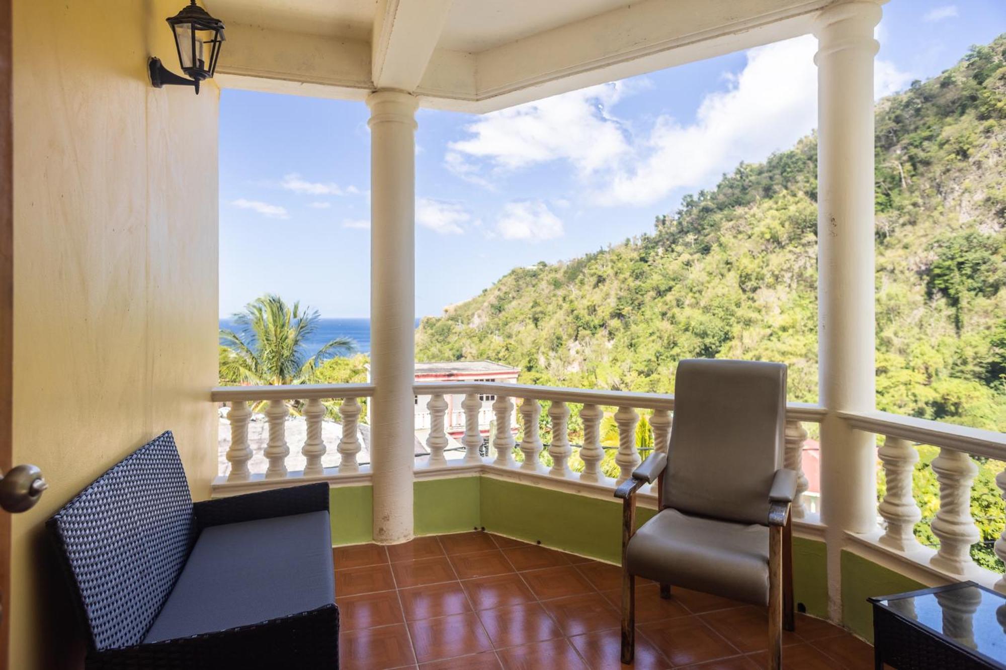 Rosehill Heights Modern 4 Bedroom Vacation Rental Soufriere Εξωτερικό φωτογραφία